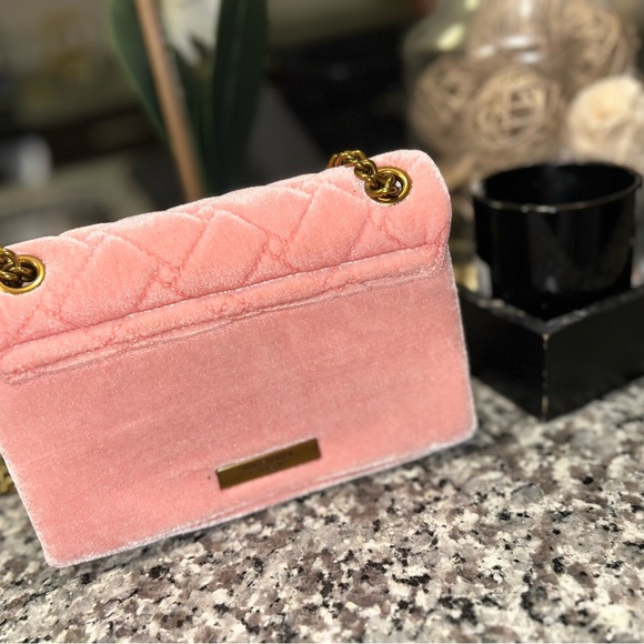 Kurt Geiger Pink Embellished Clutch with Gold Chain - Picture 4 of 9